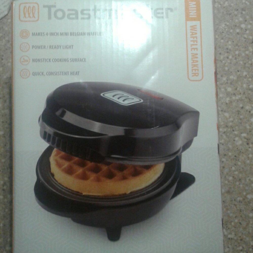 Toastmaster Mini Waffle Maker
